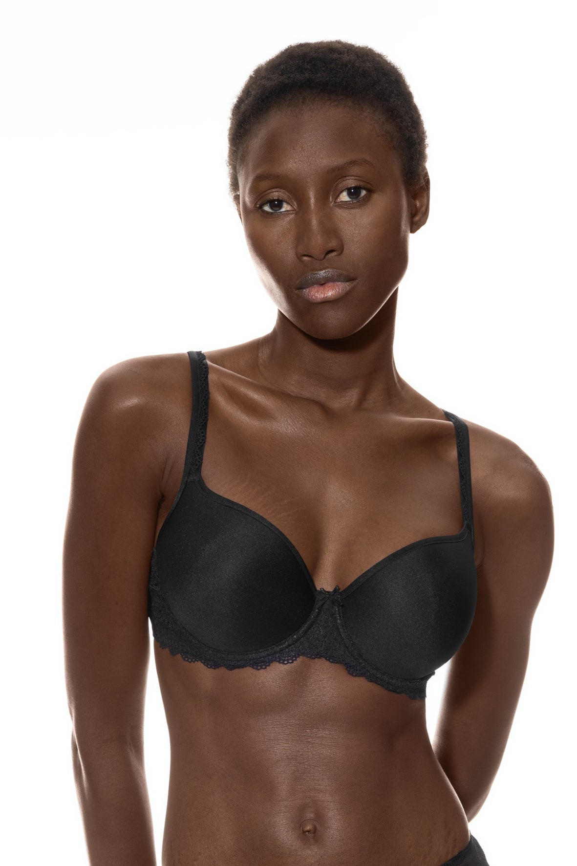 spacer-bh-vollschale-amorous-farbe-schwarz-122068-3.jpg