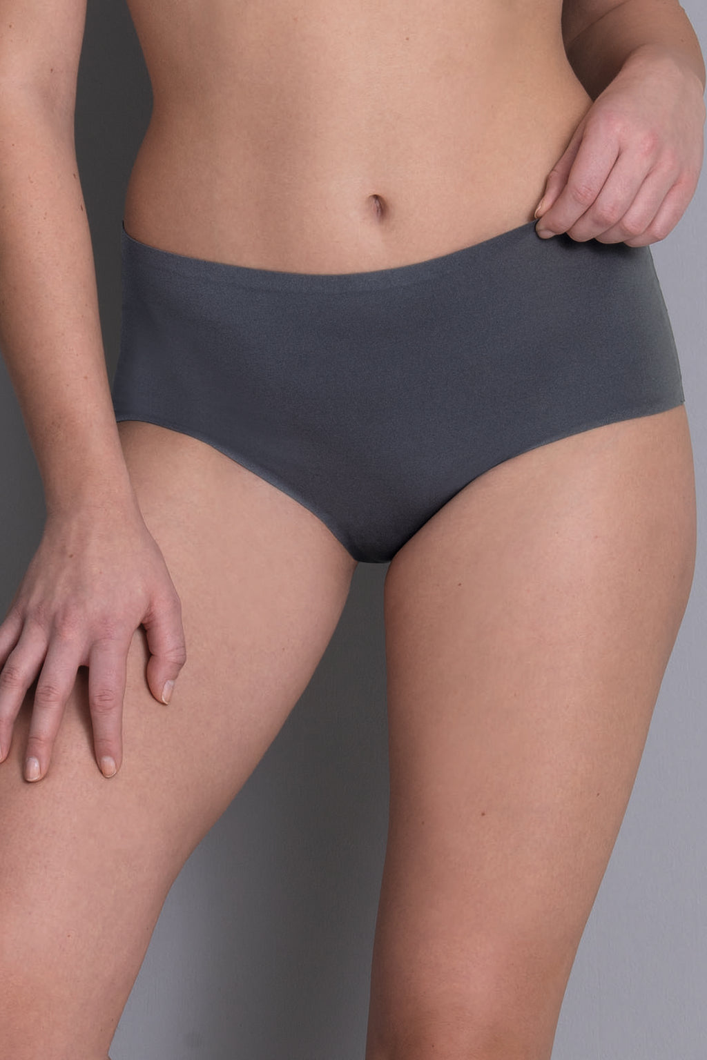 taillenslip-essential-lace-farbe-anthrazit-131643-0.jpg
