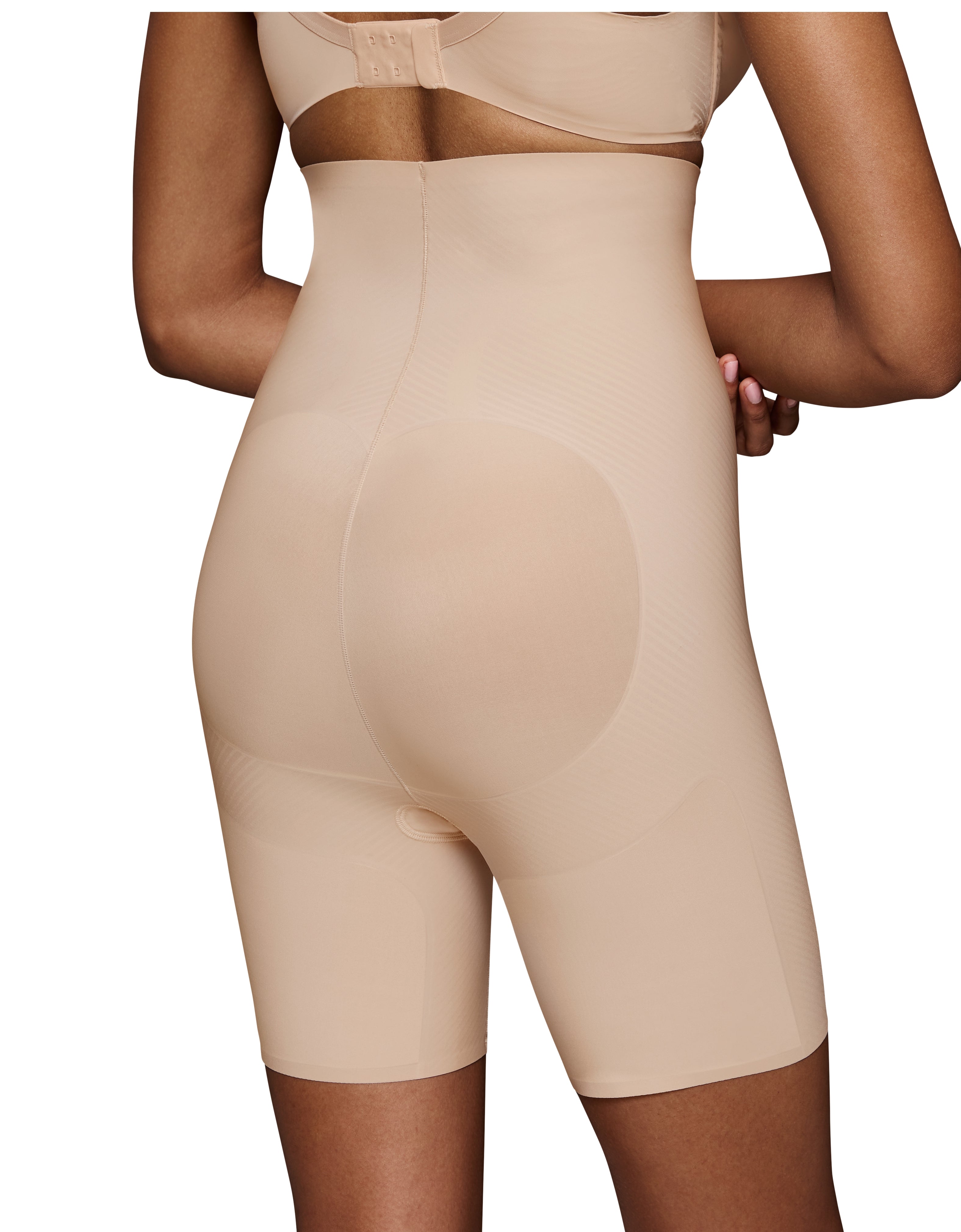 bmu-illusion-curve-super-hw-mid-thi-135232-1.jpg