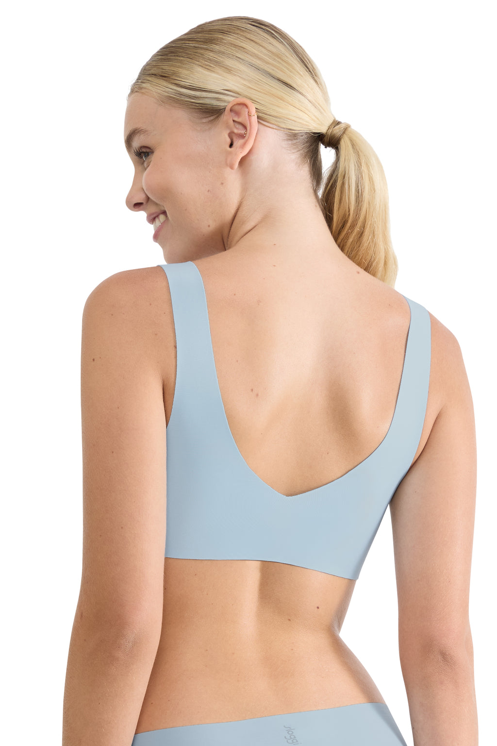 bralette-zero-feel-20-farbe-light-blue-136931-1.jpg