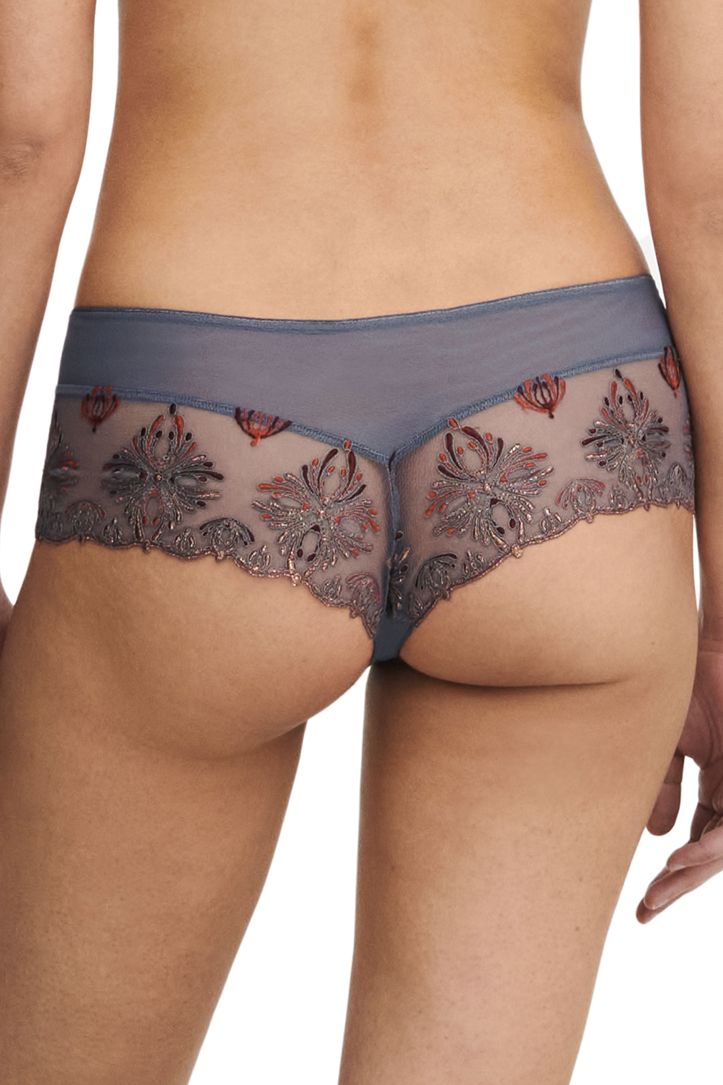 champs-elysees-shorty-125861-1.jpg