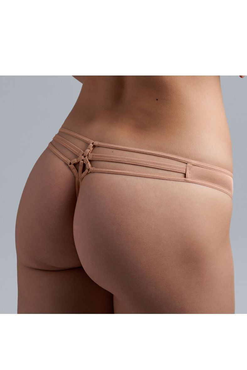 string-space-odyssey-farbe-glossy-camel-120419-1.jpg