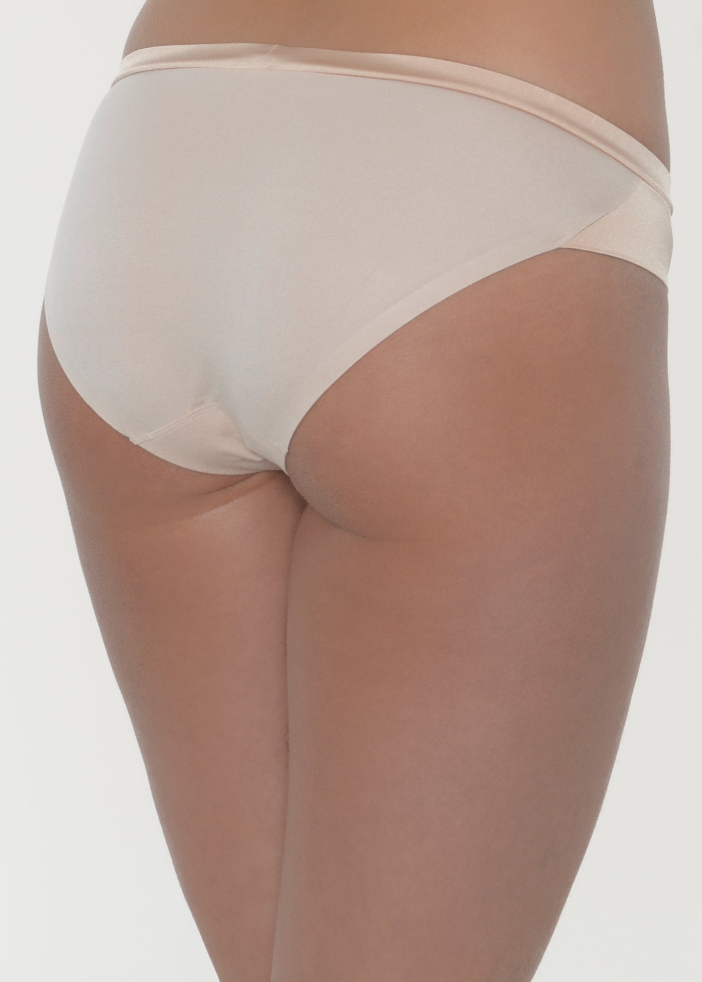 taillenslip-body-make-up-soft-touch-farbe-neutral-beige-46525-1.jpg