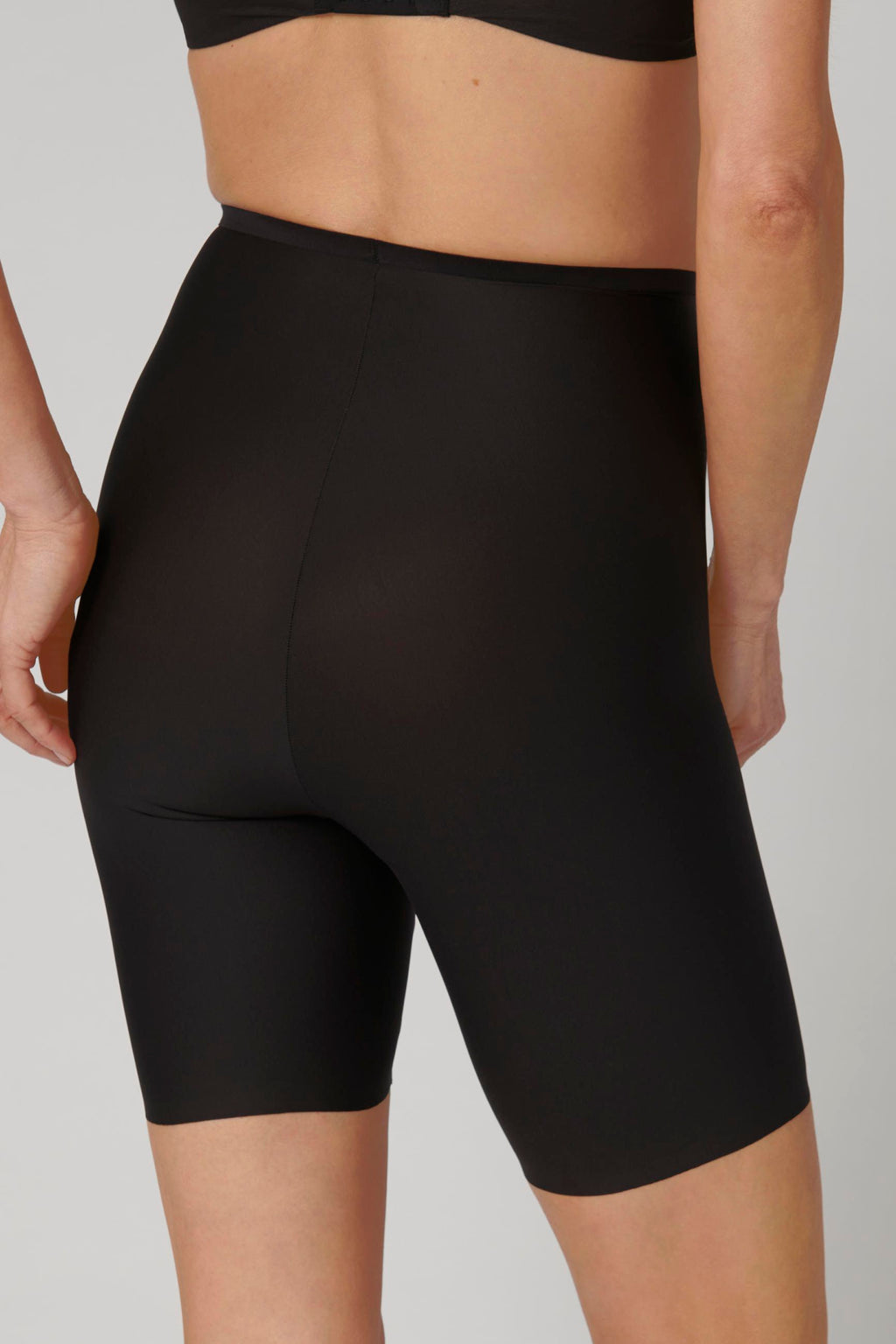 triumph-shape-smart-panty-l-121154-1.jpg