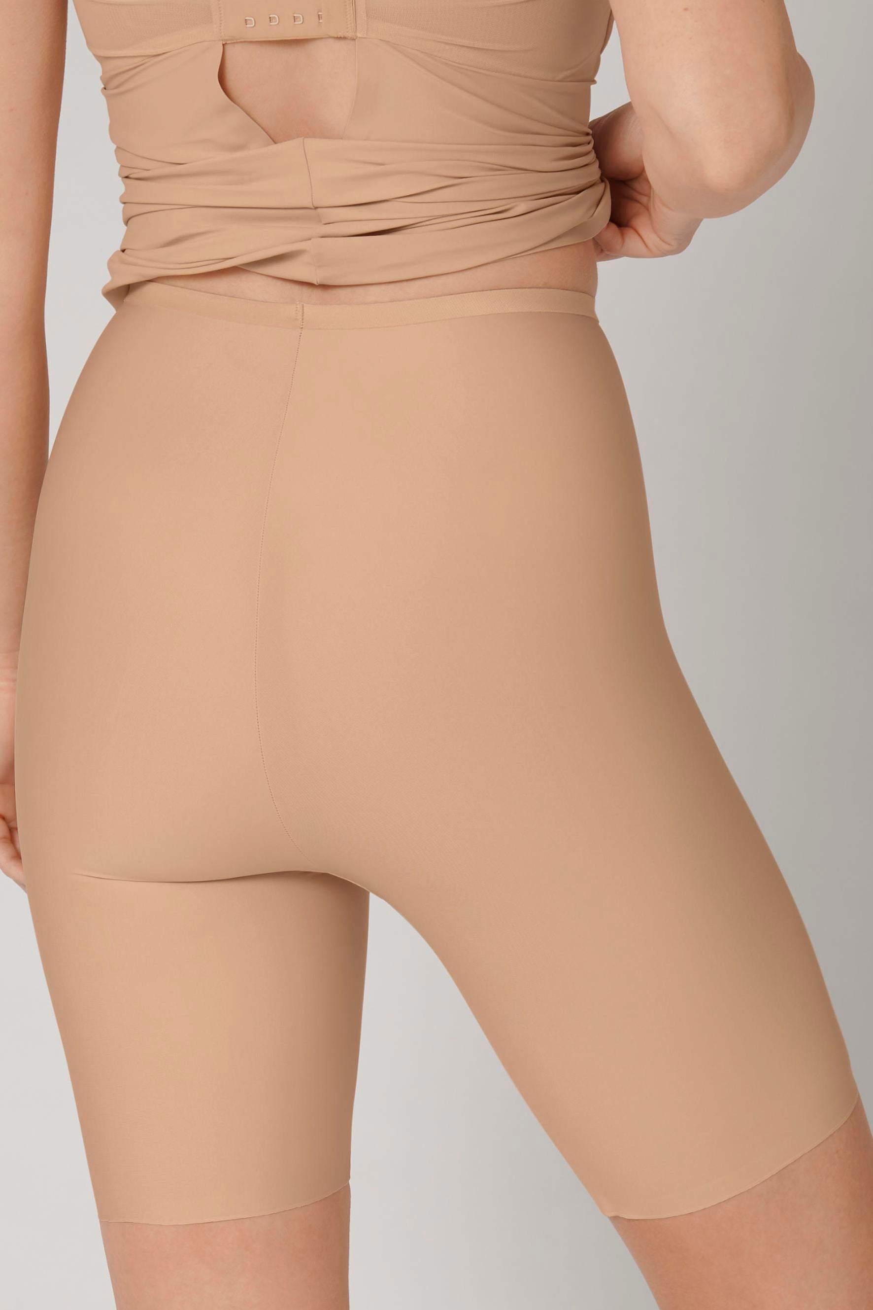 triumph-shape-smart-panty-l-121398-1.jpg