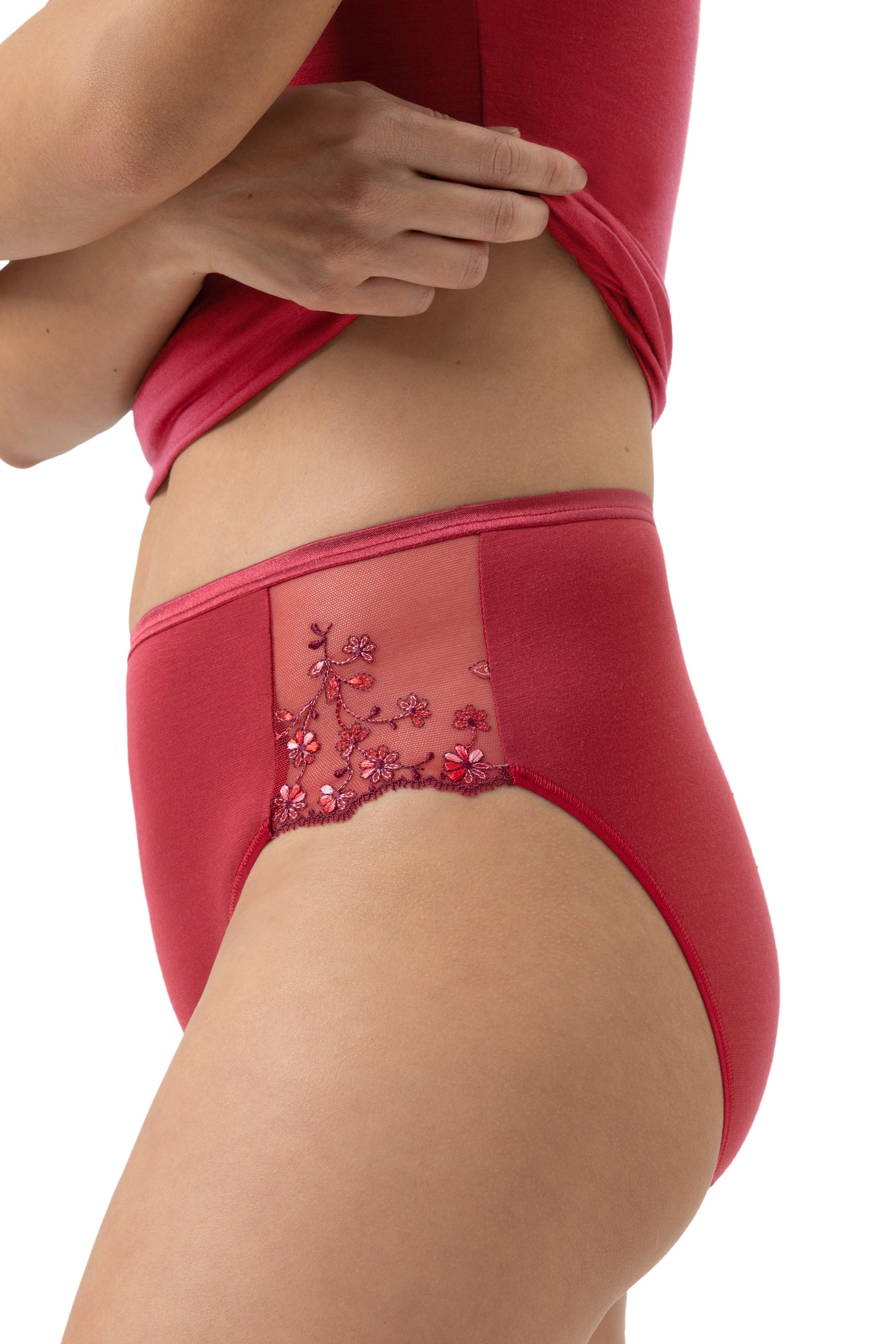 american-pants-delighted-farbe-gala-red-135508-2.jpg