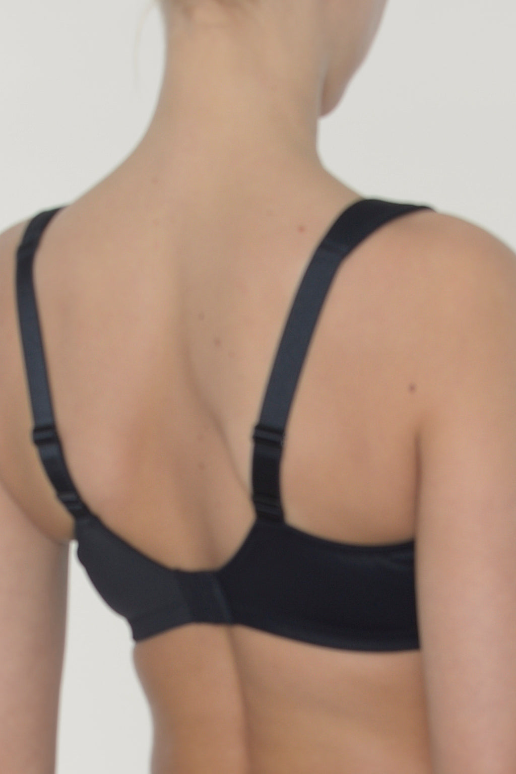 bh-ohne-b-gel-lucia-farbe-schwarz-87131-2.jpg