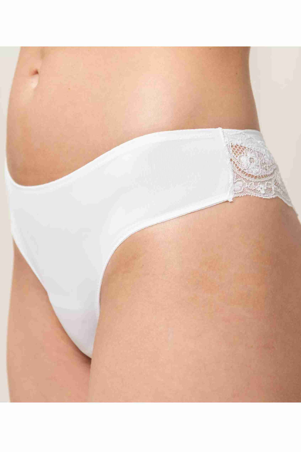brazilian-string-lovely-micro-farbe-white-128755-2.jpg