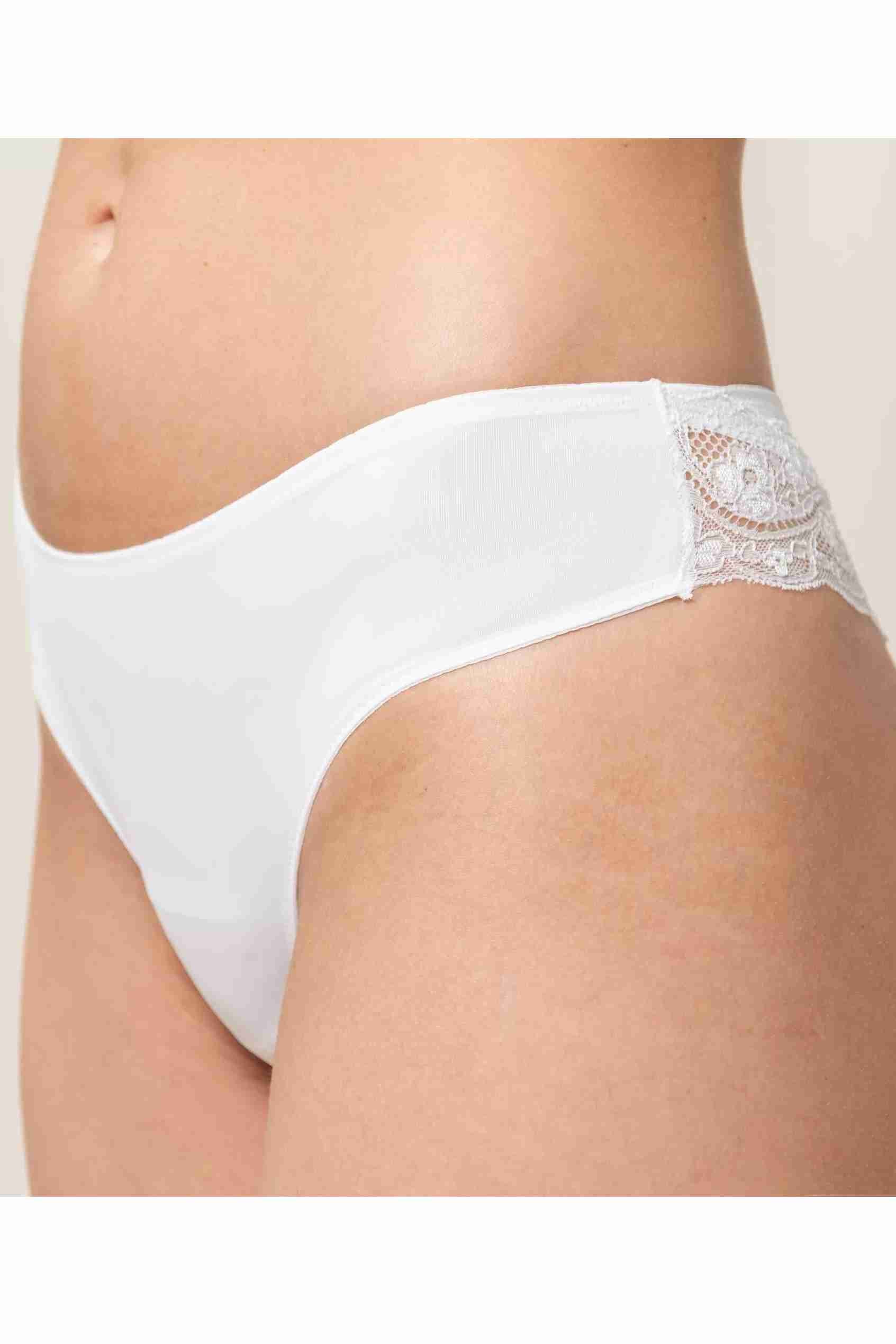 brazilian-string-lovely-micro-farbe-white-128755-2.jpg