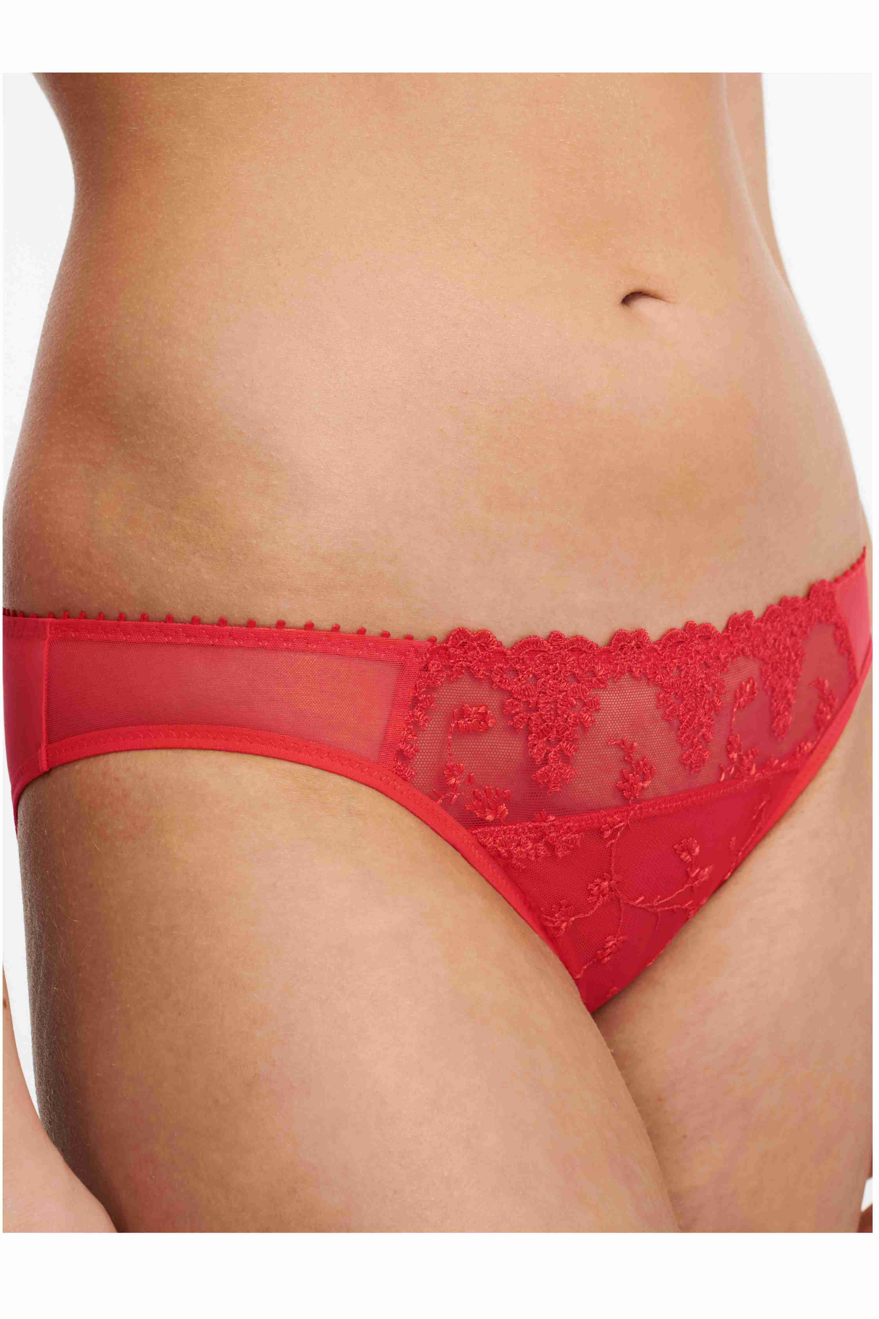 slip-white-nights-farbe-farbe-club-red-128575-2.jpg