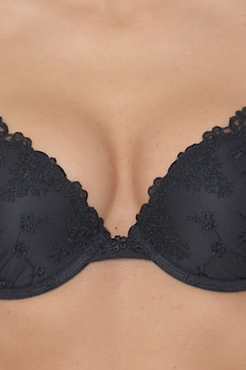 white-nights-push-up-bh-schwarz-40997-3.jpg