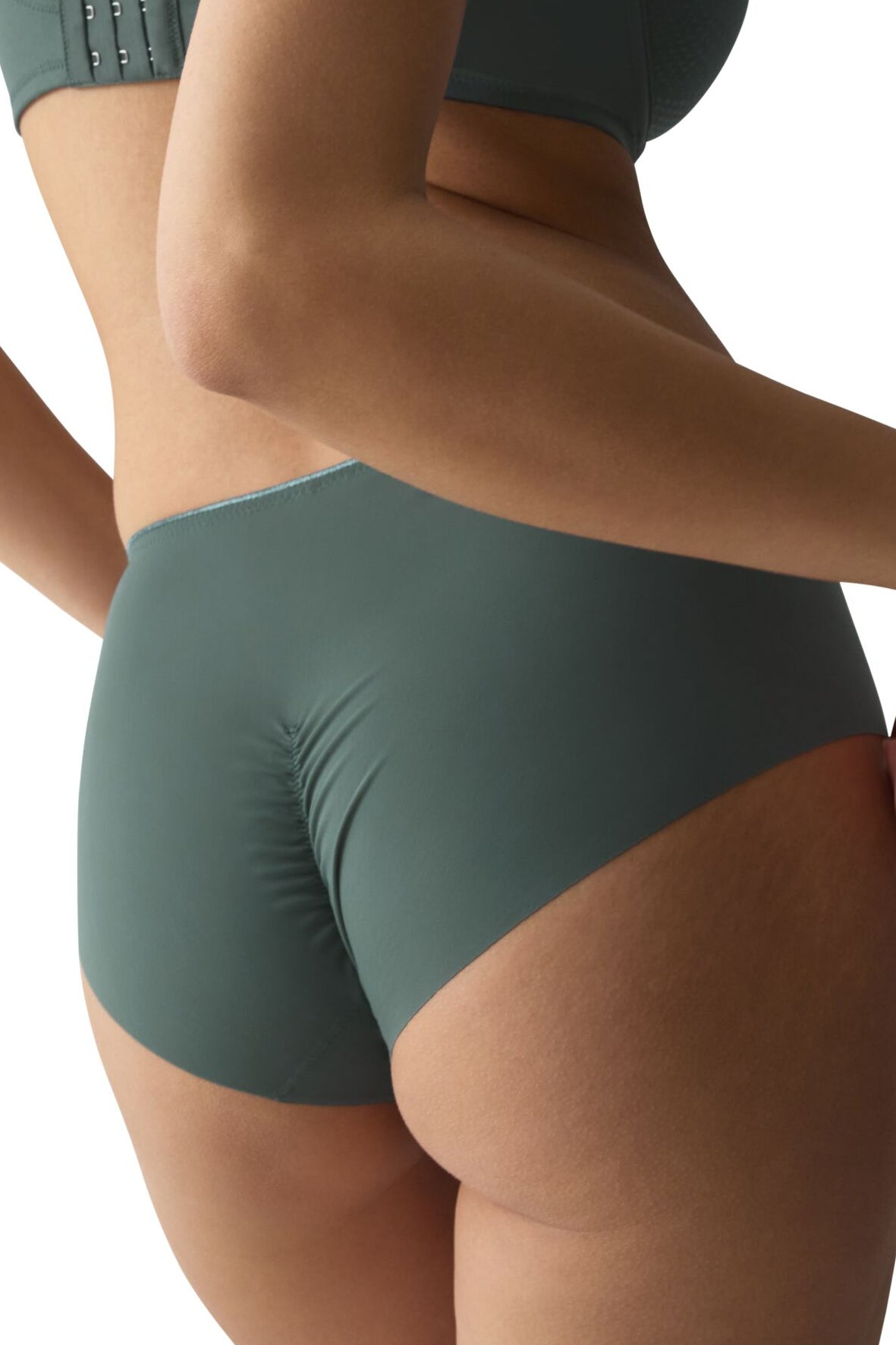Hipster+Essential Minimizer T+Farbe Smoky Green