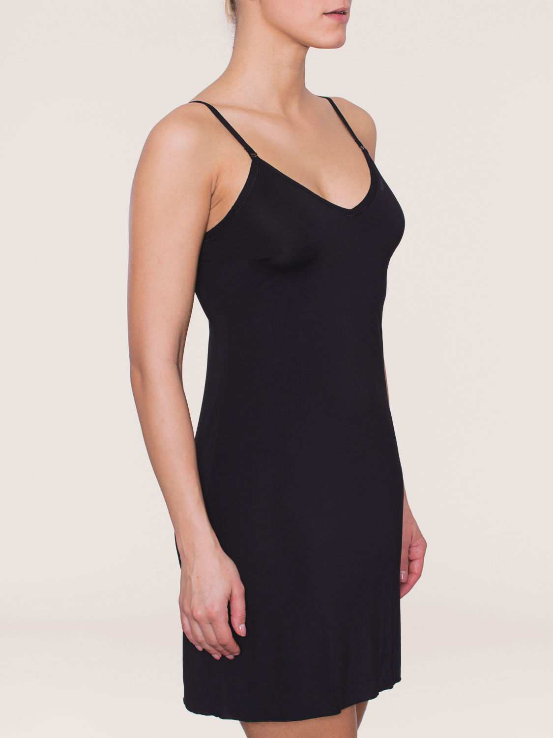 Calamiteit Leger opwinding Triumph Body Make-Up Dress 01+Unterkleid+schwarz 10133684 online bestellen  bei Herzog